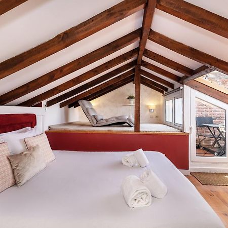 Guestready - Fantastic Rustic Duplex With Terrace Apartment Lisbon Exterior photo